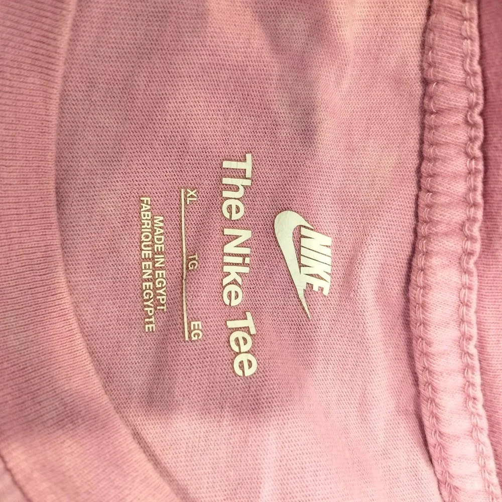 Nike Graphic Tee Kids XL Superhero Swoosh Pink Cotton T-Shirt Unisex